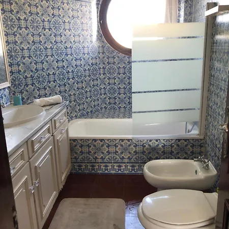 Alojamento Santa Helena Holiday home